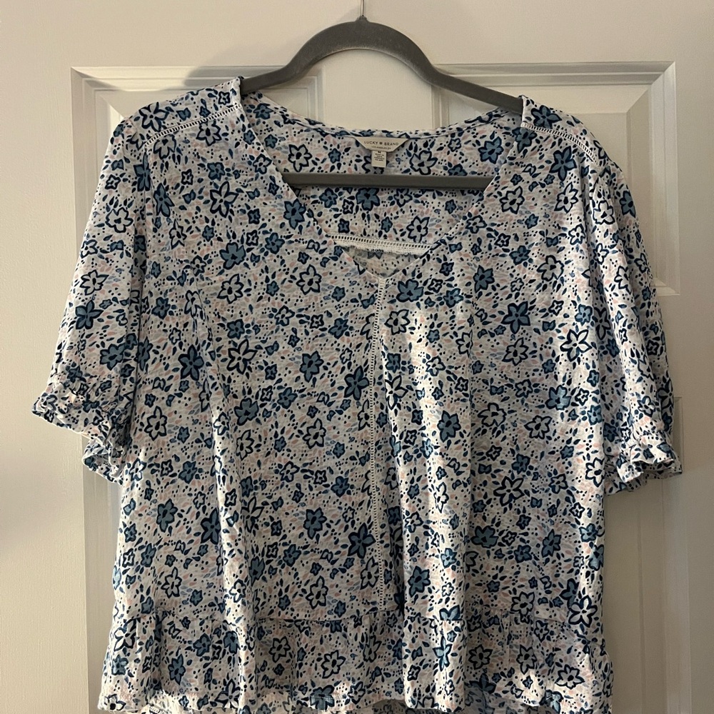 Lucky Brand White Cream Ruffled Short Sleeve Blouse